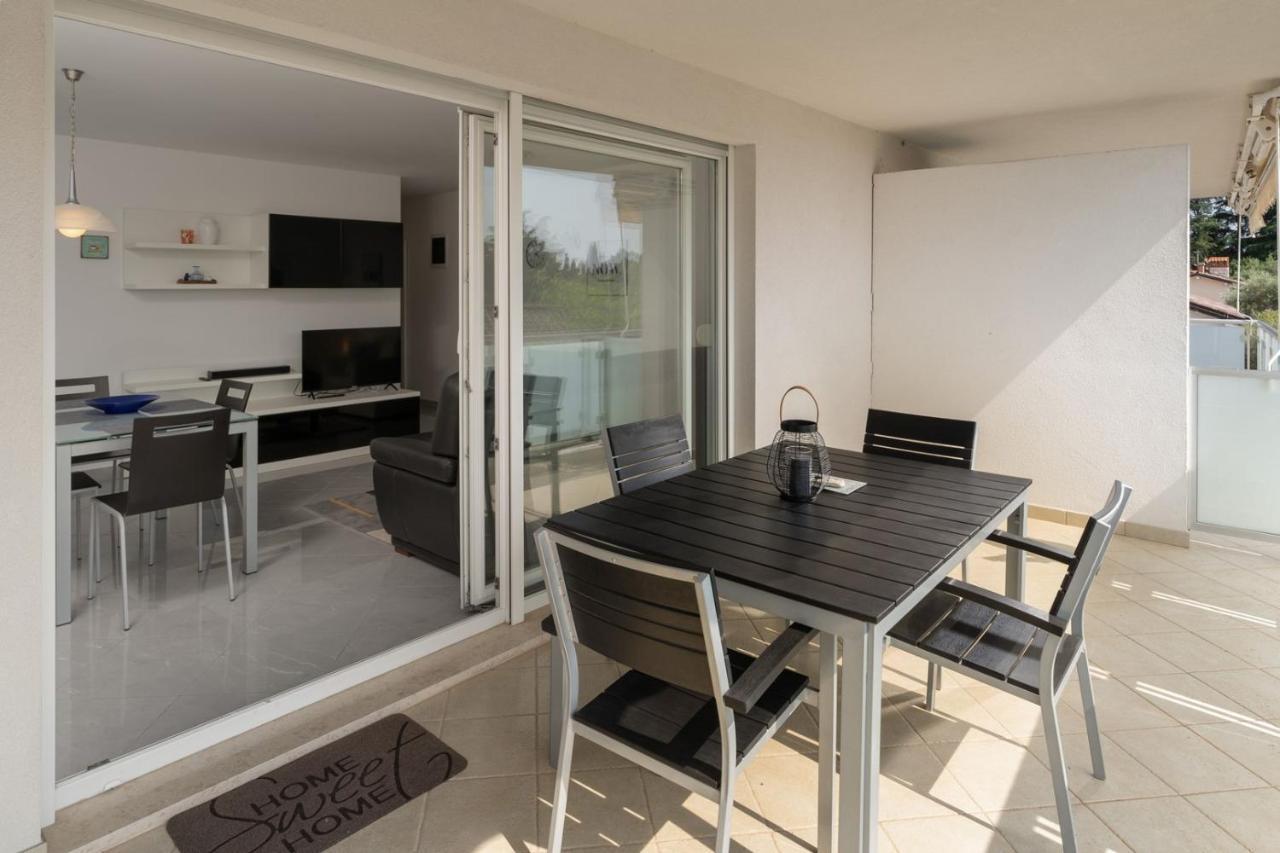 Apartment Sky By Seeadria Agency Novigrad Istria Exterior foto