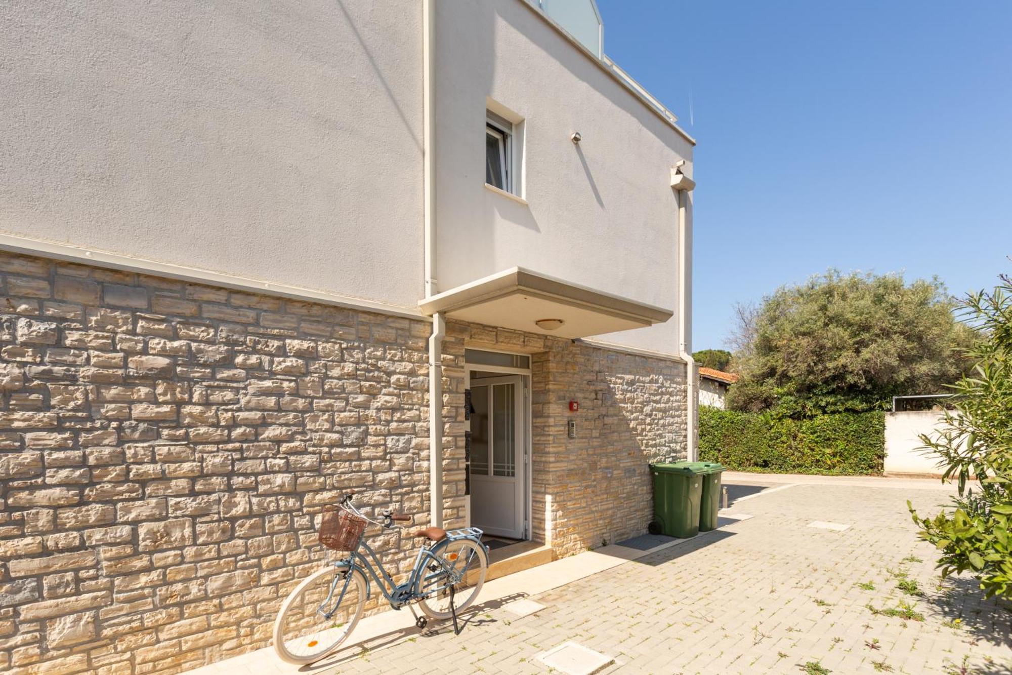 Apartment Sky By Seeadria Agency Novigrad Istria Exterior foto